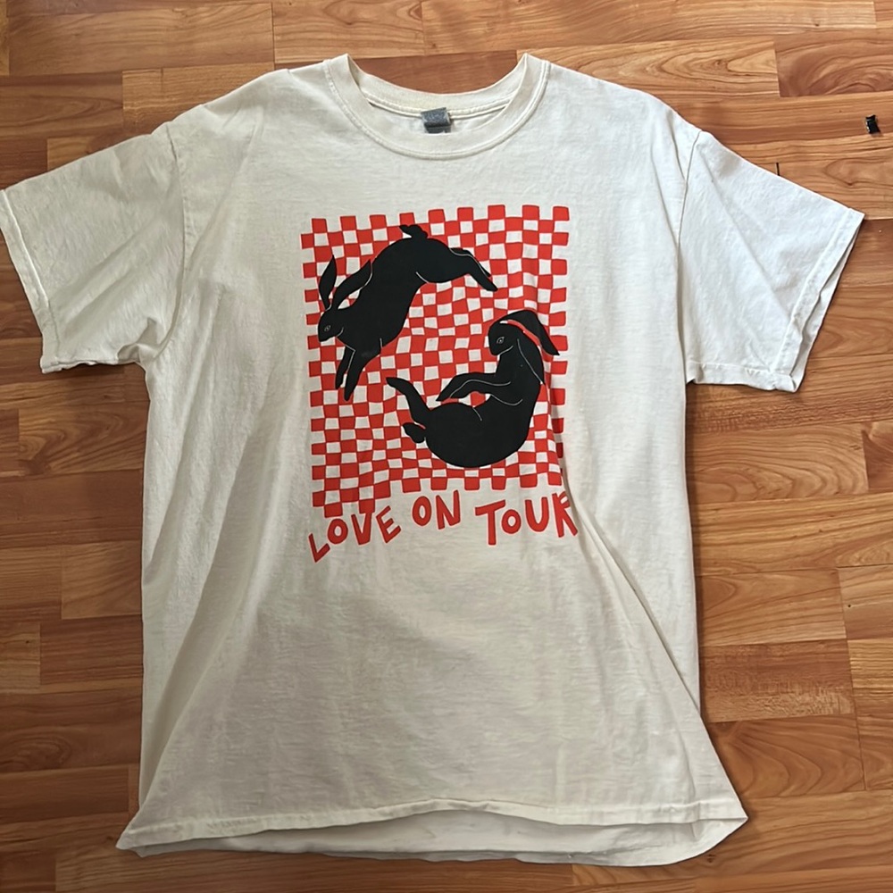 Harry styles love on tour tee